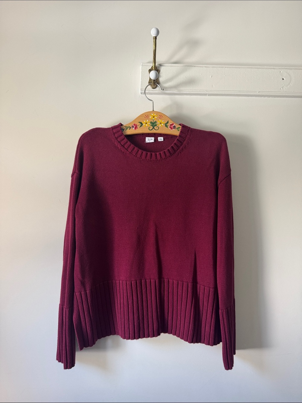 100% Cotton GAP Women's Knit Crewneck Sweater in Burgundy